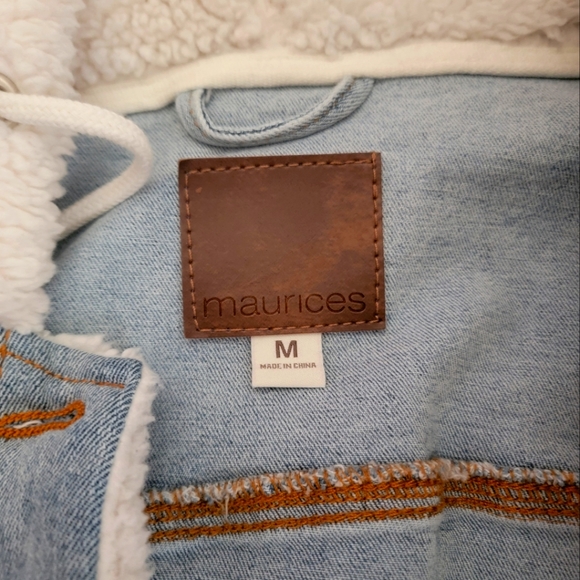 Jean jacket - Picture 1 of 2